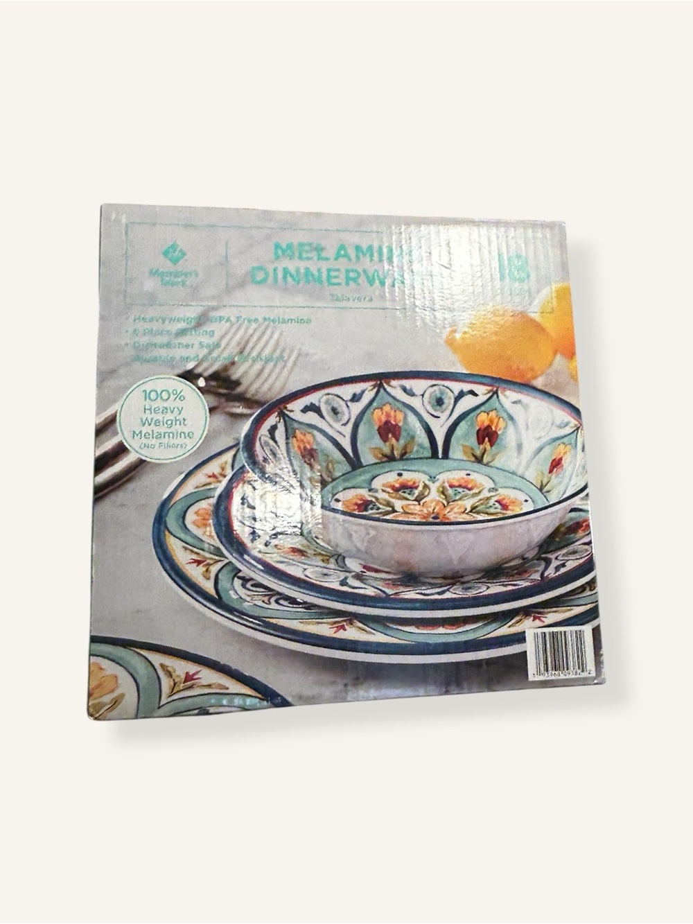 NIB 18-piece Melamine Dinnerware Set